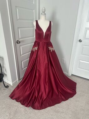 Sleeveless Deep Burgundy Satin Prom Gown with V-Neck